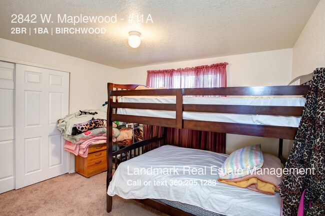 Building Photo - 2842 W Maplewood