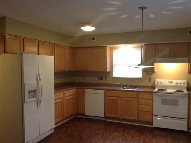 Building Photo - 3104 Stony Hollow Ct
