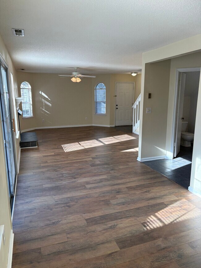 Foto del edificio - 4708 Shallowford Cir