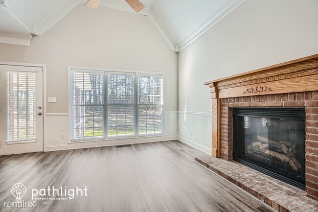 Building Photo - 5 br, 4.5 bath House - 313 Bell Isle UNIT