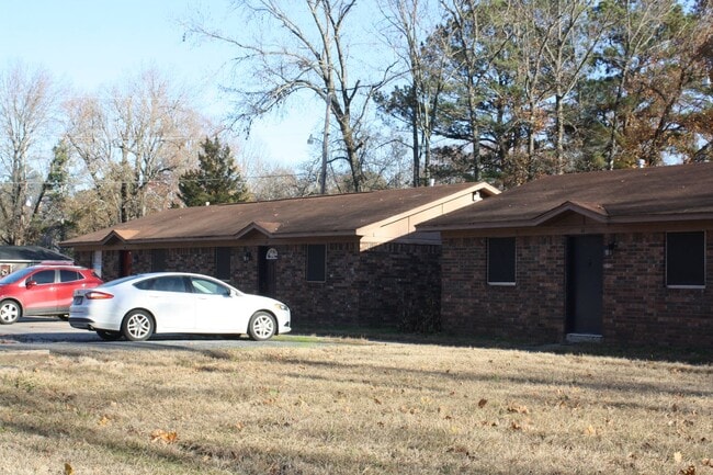 Building Photo - 2 bed one bath