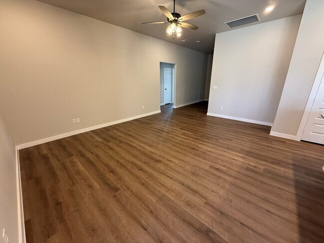 Foto del edificio - 2521 Copperhead Rd
