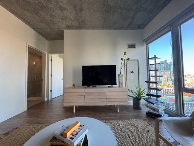 Foto del edificio - 167 N Desplaines St