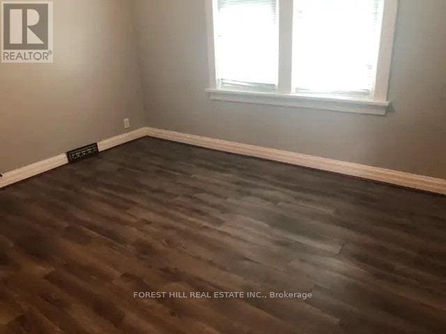 Photo du bâtiment - 76 Wexford Ave S