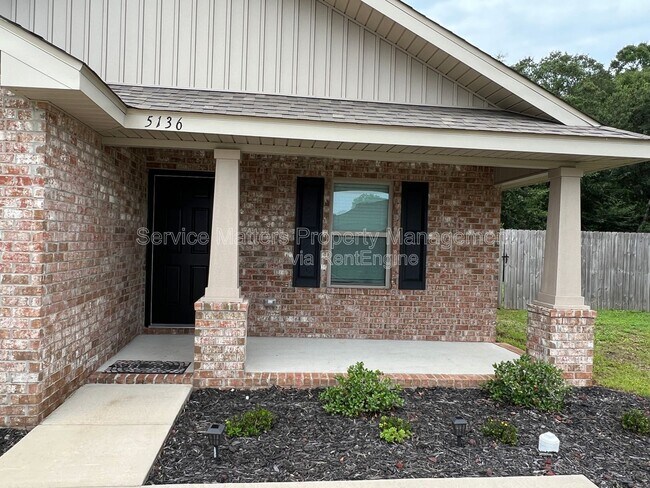 Foto del edificio - 5136 Carmell Ridge Cir