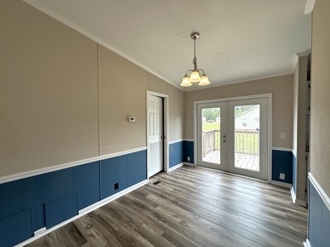 Building Photo - 4625 Canary Way