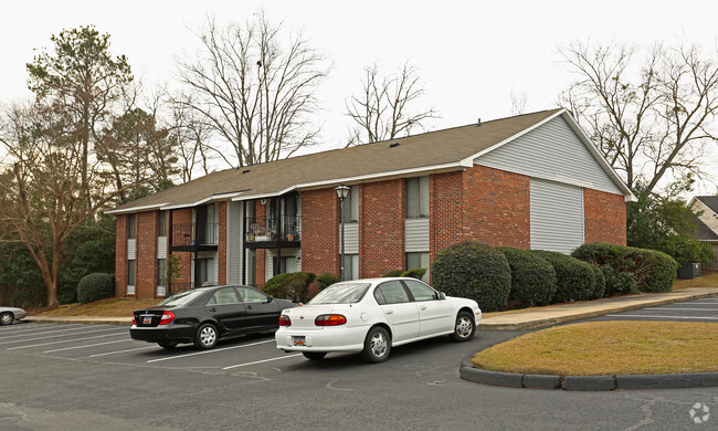 Building Photo - Sweetbriar Apartments