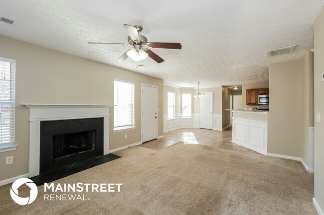 Foto del edificio - 40 Heaton Dr