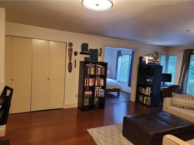 Foto del edificio - 1550 Eastlake Ave E
