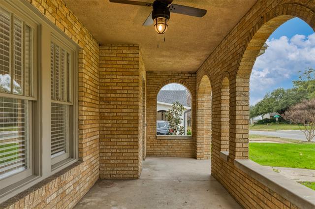 Building Photo - 2041 Glenco Terrace