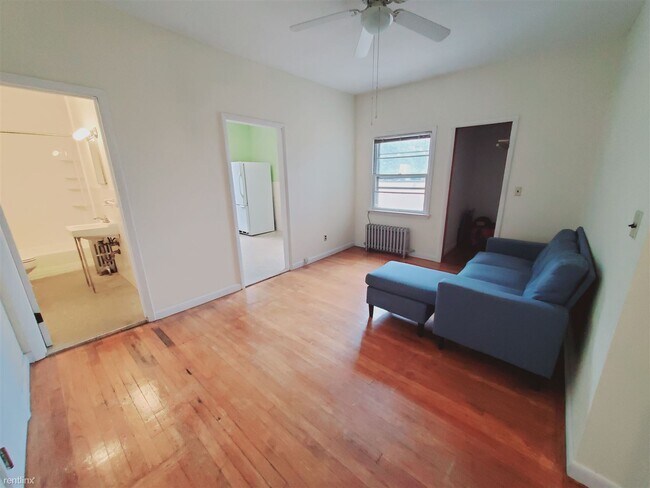 Building Photo - 1 br, 1 bath Condo - 26 High St Apt 2
