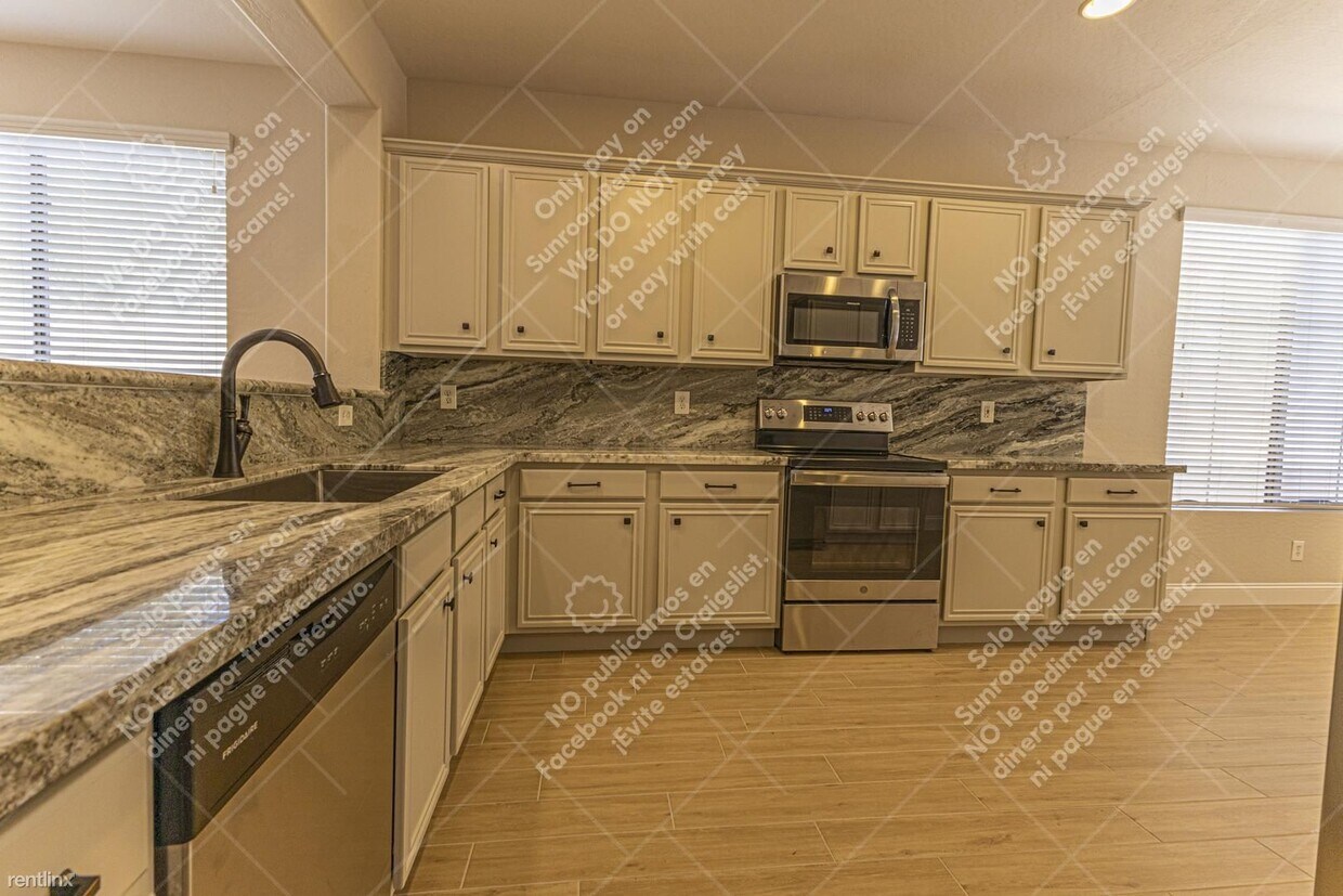 Primary Photo - 3 br, 2 bath House - 3353 W Twain Ct
