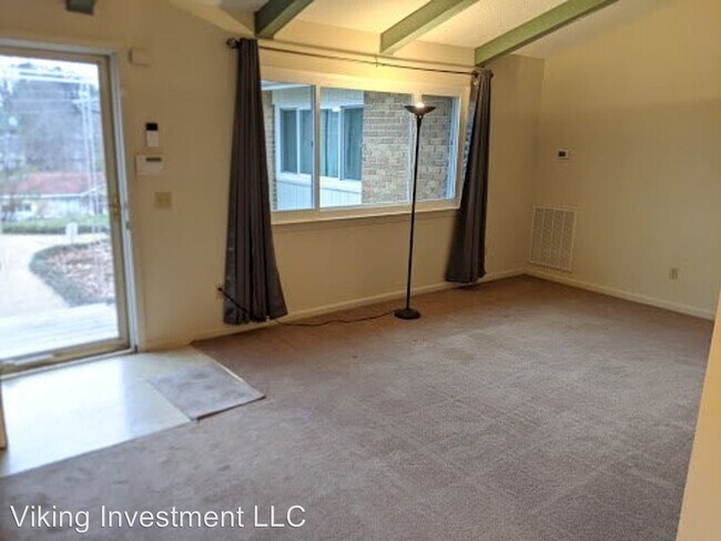 Building Photo - 2 br, 1 bath House - 3600 Gleason Dr #b