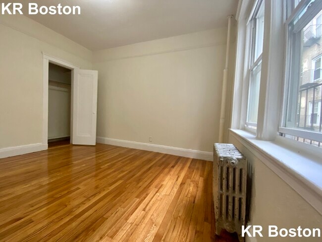 Building Photo - 1695 Commonwealth Ave