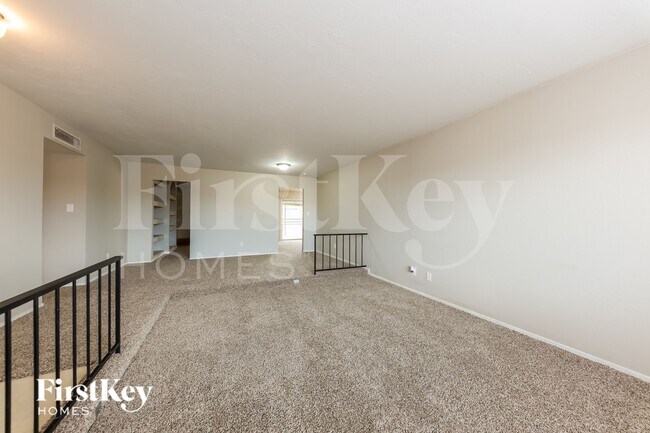 Foto del edificio - 3730 W Hartford Ave