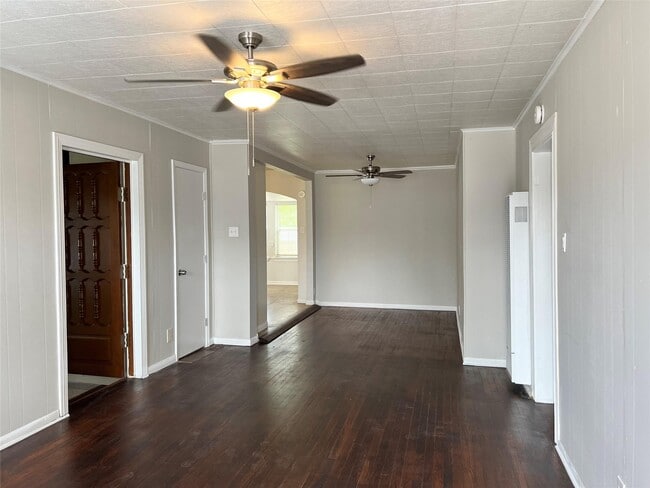 Foto del edificio - 7607 Hemlock St