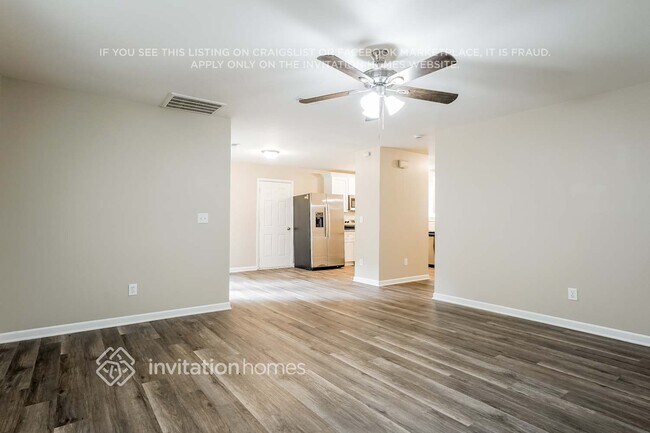 Foto del edificio - 1500 Bermwood Ct