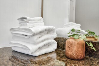 Building Photo - 2540 Prospect St