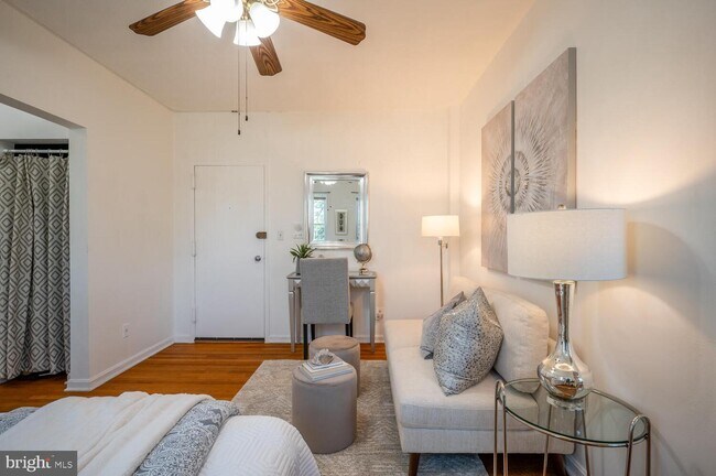 Foto del edificio - 3725 12th St NE