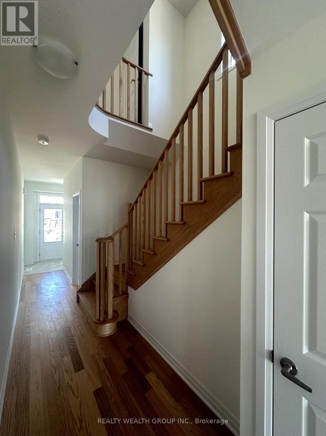 Building Photo - 41 Canvas Crescent