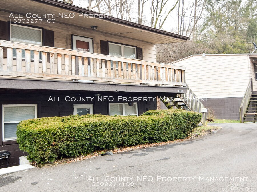 Primary Photo - 1927 Preston Ave. Duplex for Rent!