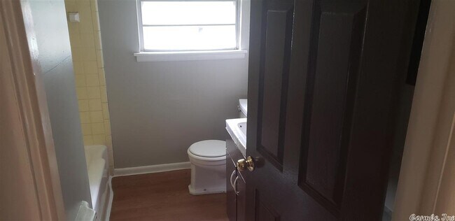 Foto del edificio - 48 Westminister Dr