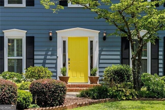 Foto del edificio - 1140 Mitsy Forest Dr NE