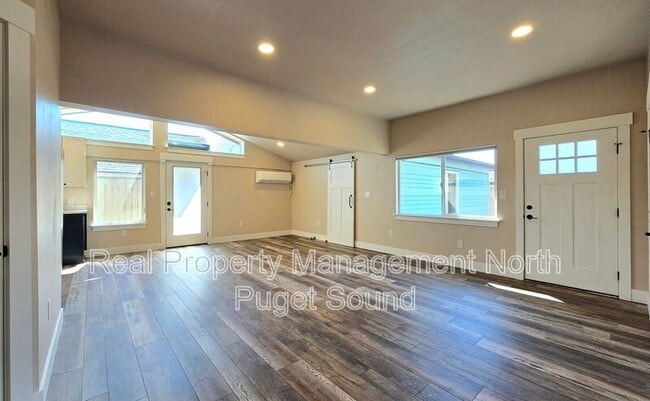 Building Photo - 217 Ave D