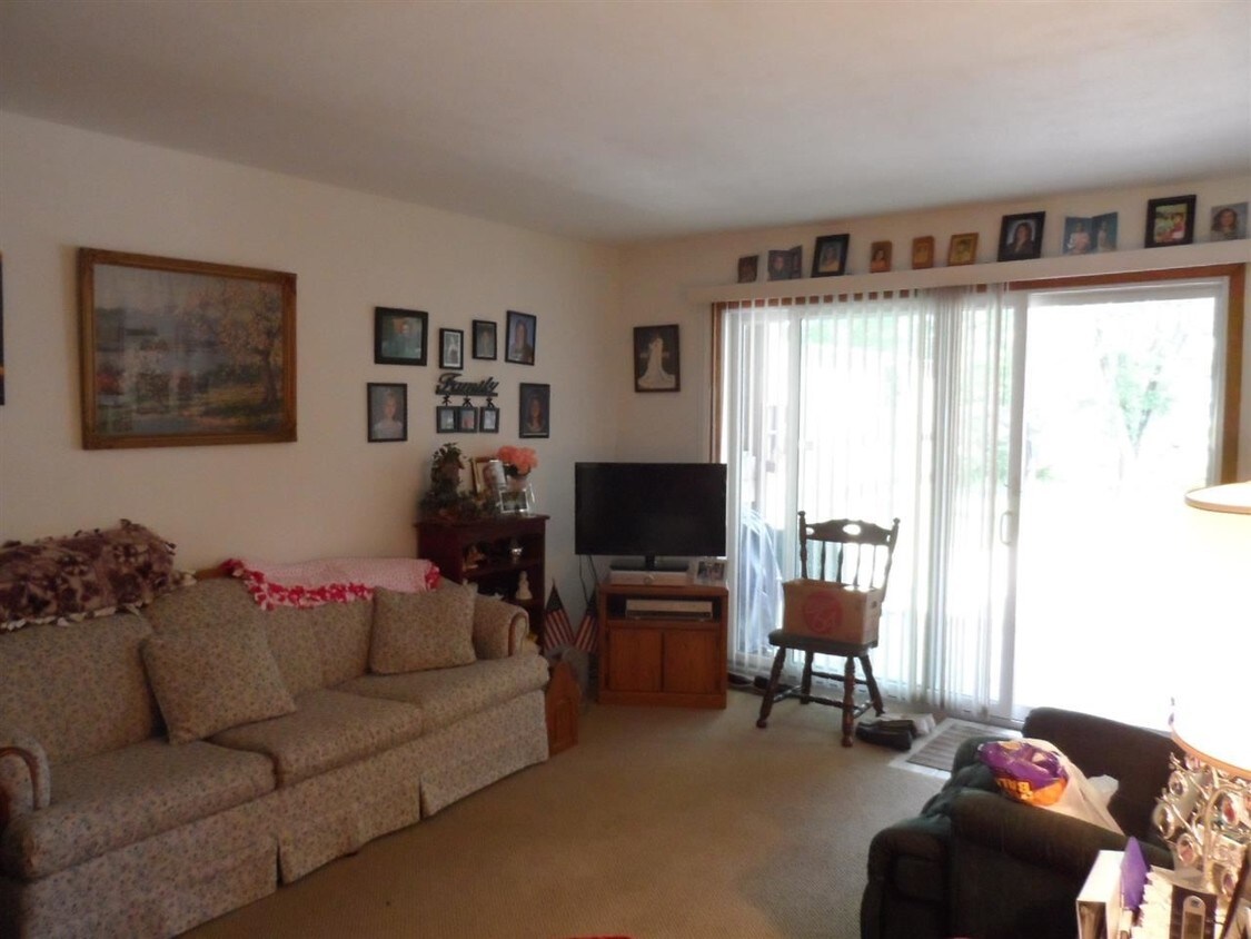 Building Photo - 408 E McDamyn Cir