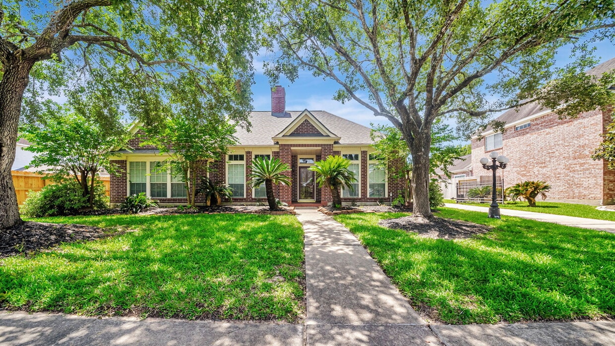 Primary Photo - 3211 Prosperity Dr