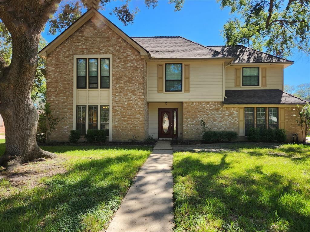 Foto principal - 18111 Shireoak Dr