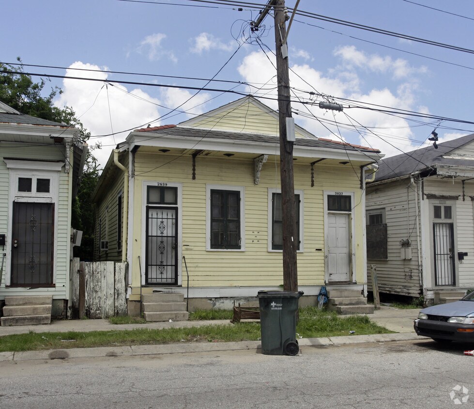 Primary Photo - 2837-2839 S Liberty St