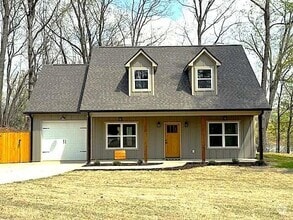 Building Photo - 194 Spring Crest Rd