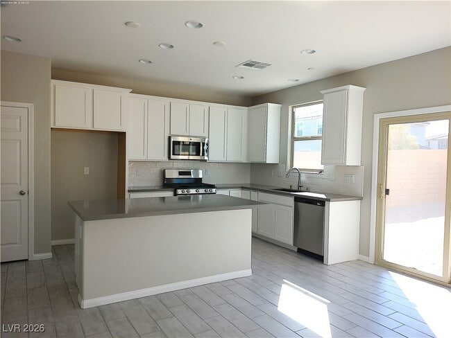 Building Photo - 6607 Dove Pt Pl