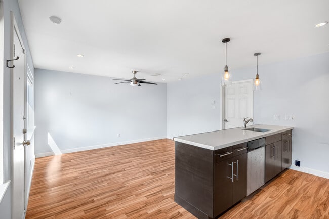 Photo - 309 Stratford St Apartment