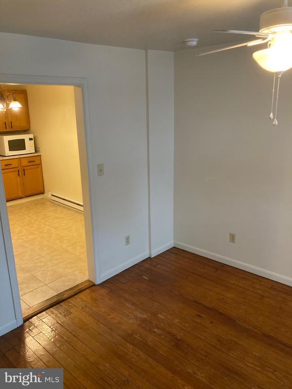 7 S Vermont St, Williamsport, MD 21795 Townhome Rentals in