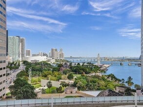 Building Photo - 325 S Biscayne Blvd