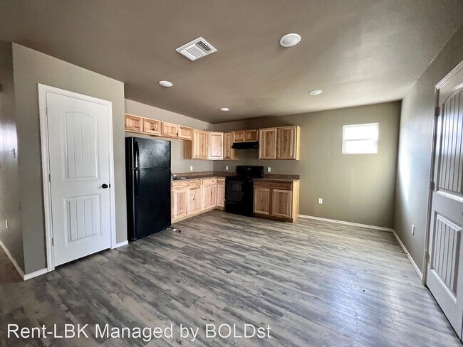 Foto del edificio - 3 br, 2 bath House - 2207 E Main St