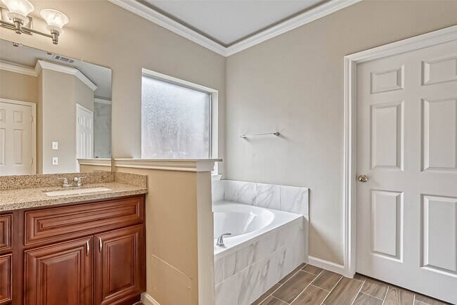 Foto del edificio - 7331 Colony Bend Ln