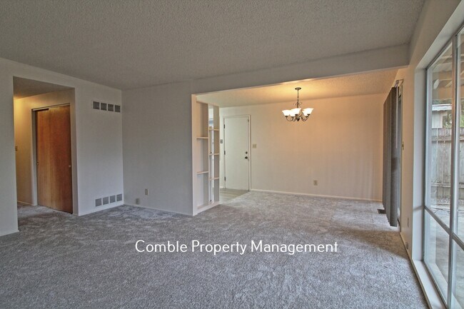 Foto del edificio - 426 164th Ave NE