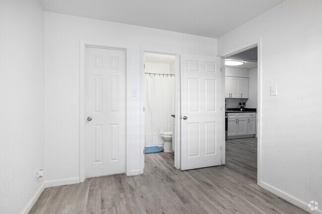1 habitación, 1 baño - 368 pies cuadrados - Dormitorio - Altitude 405 FKA Meridian Heights