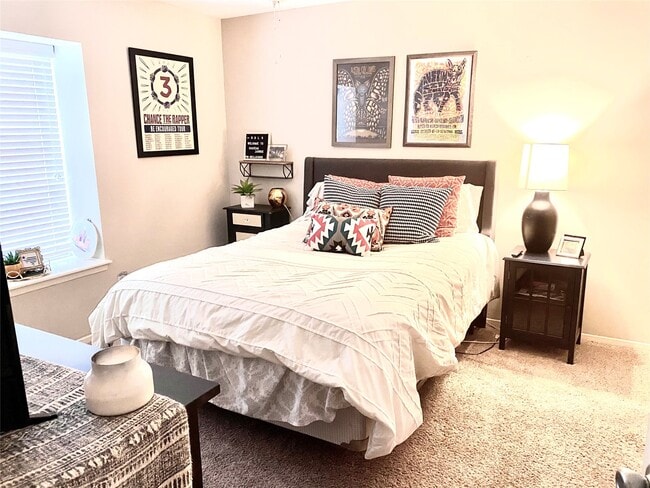 Foto del edificio - 10142 Metronome Dr