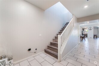 Building Photo - 433 Borgato Ct