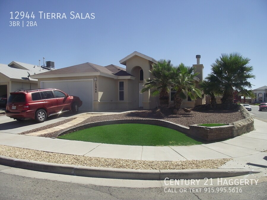 Primary Photo - East El Paso 3 bed Refirg A/C