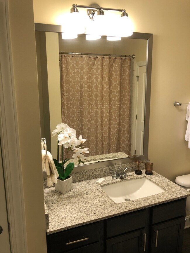 Building Photo - 5720 Carnegie Blvd