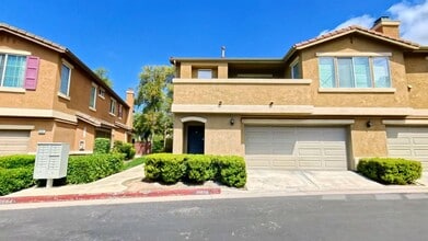 Building Photo - 39656 Columbia Union Dr