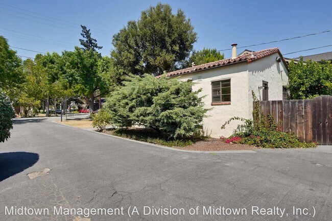 Building Photo - 530 Hawthorne Ave