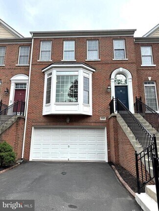 Building Photo - 4031 Quiet Creek Dr