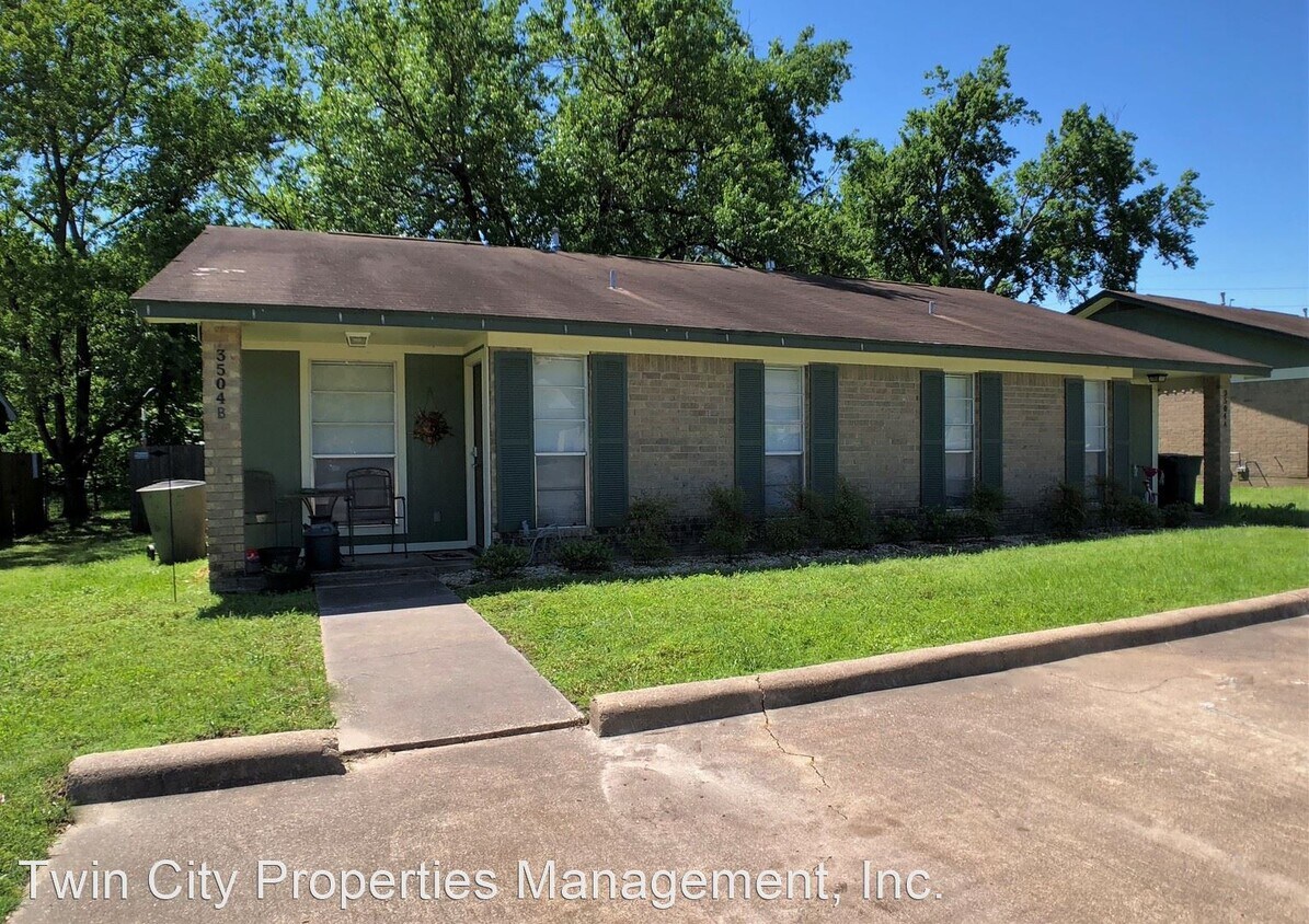 Foto principal - 3504 Curtis St
