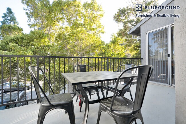 Building Photo - 953 Willowleaf Dr